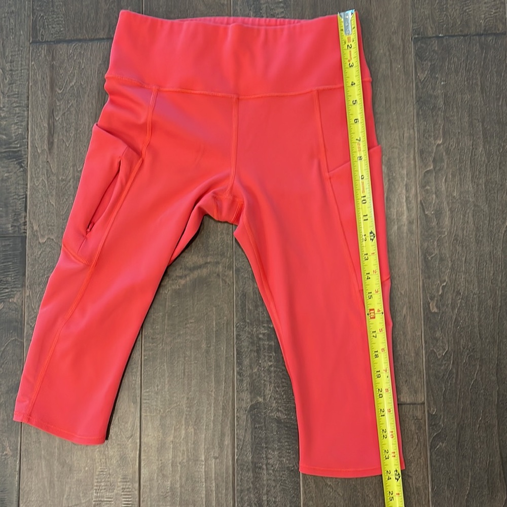 Athleta Orange Capris, Size Medium, Euc. - image 7